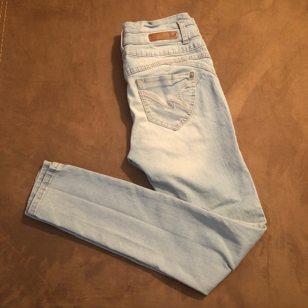 Wallflower Authentic Jeans